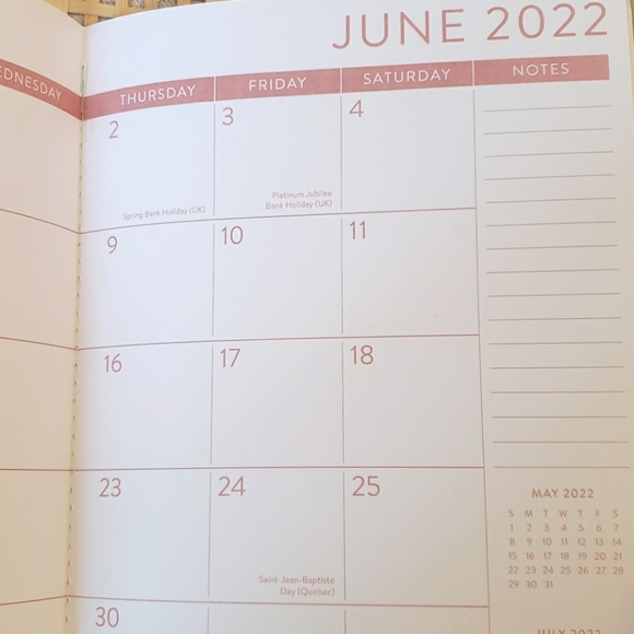 NWT Planner. 17 months with Tear-off to-do lists in the back! - Picture 7 of 9